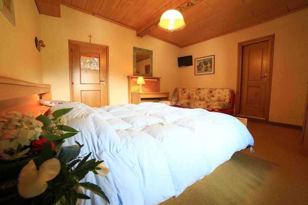 Hotel La Montanara Rocca Pietore Habitación foto